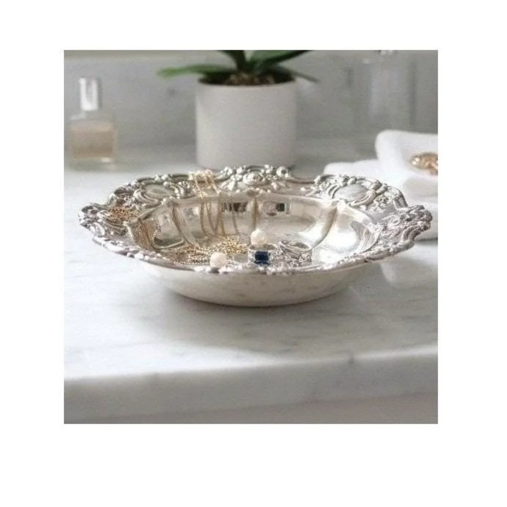 TOWLE Silverplate Scalloped Fluted Nut Candy Bowl Appetizer Trinket Jewelry Dish